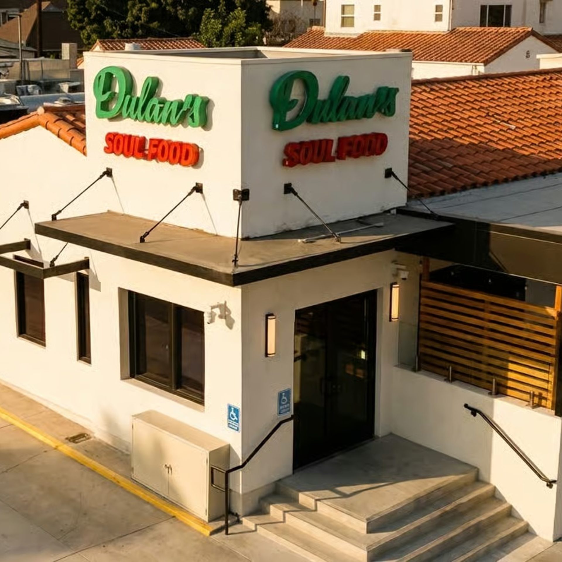 Work where Crenshaw eats