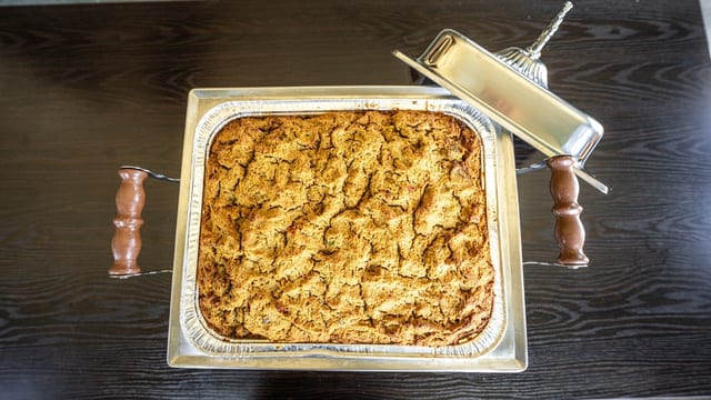 CORNBREAD DRESSING.